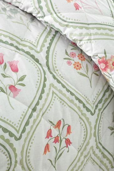 CATHERINE LANSFIELD : Cameo Floral Reversible Bedspread