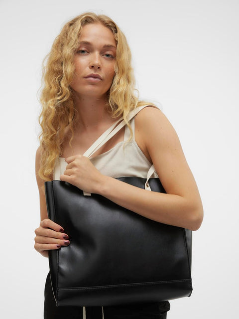 VERO MODA : Sari Shopper Bag - Black