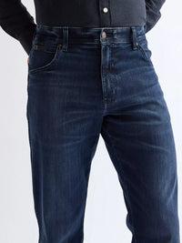 WRANGLER Men's Texas Straight Medium Stretch Jeans - Arm Strong
