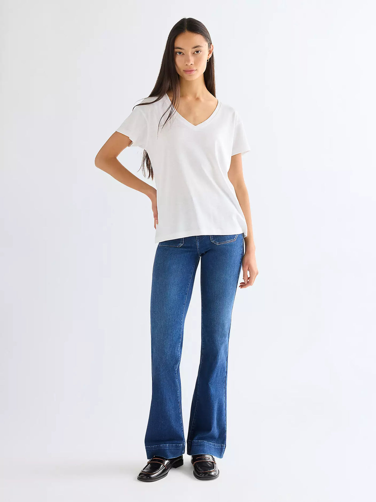 WRANGLER Women's Flared Jeans - Dark wash