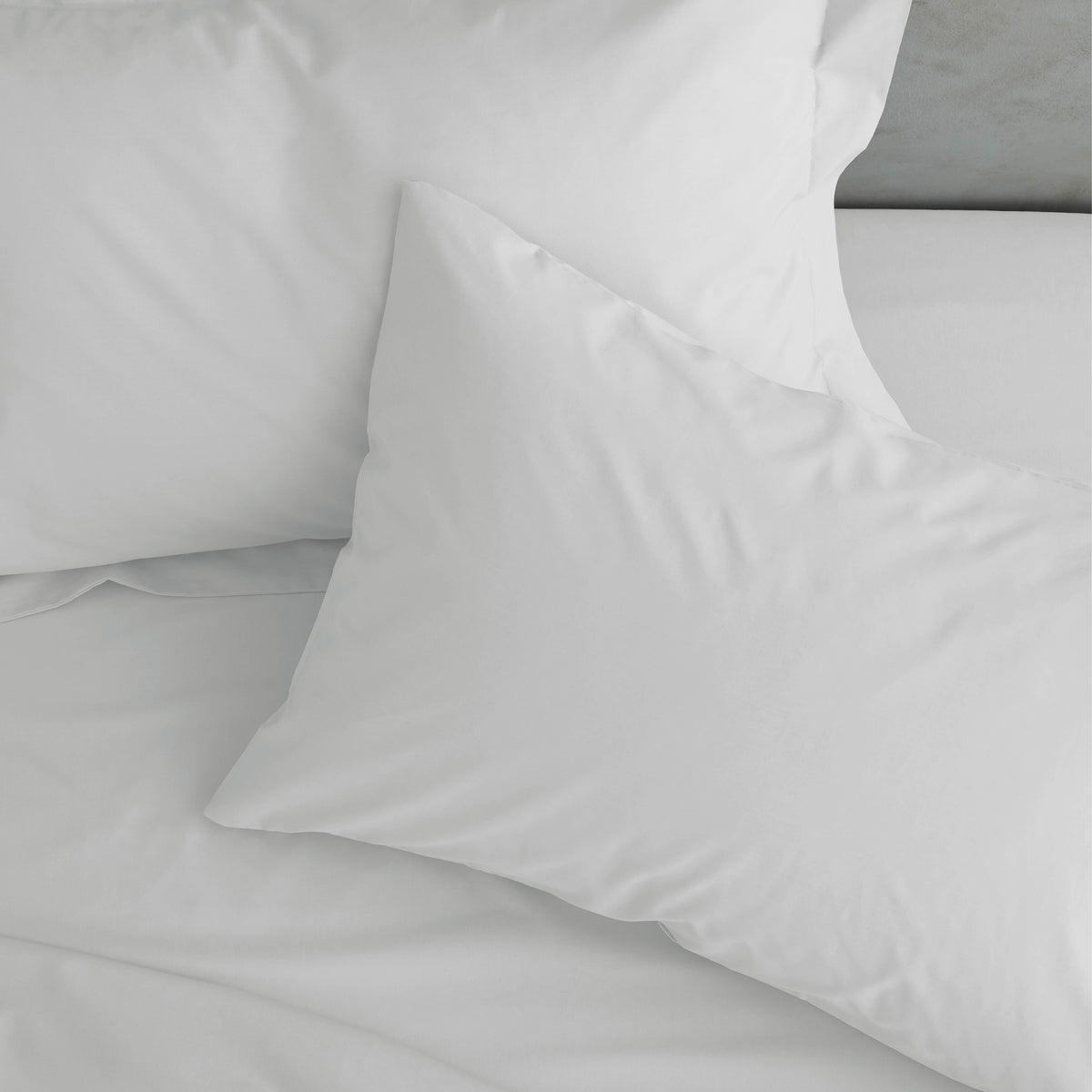 CATHERINE LANSFIELD Housewife Easy Iron Percale Standard Pillowcase Pair - White