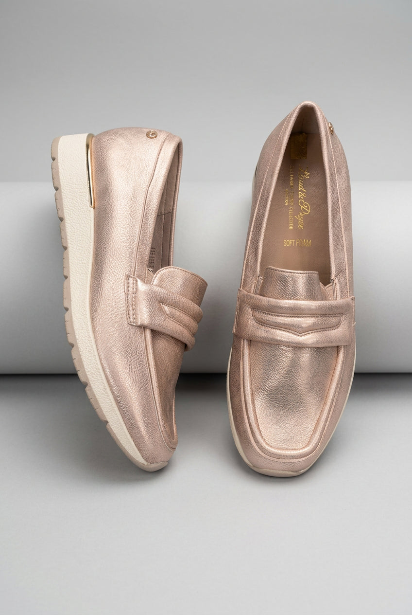 LLOYD & PRYCE Women's Belisle Shimmer Loafer - Pink
