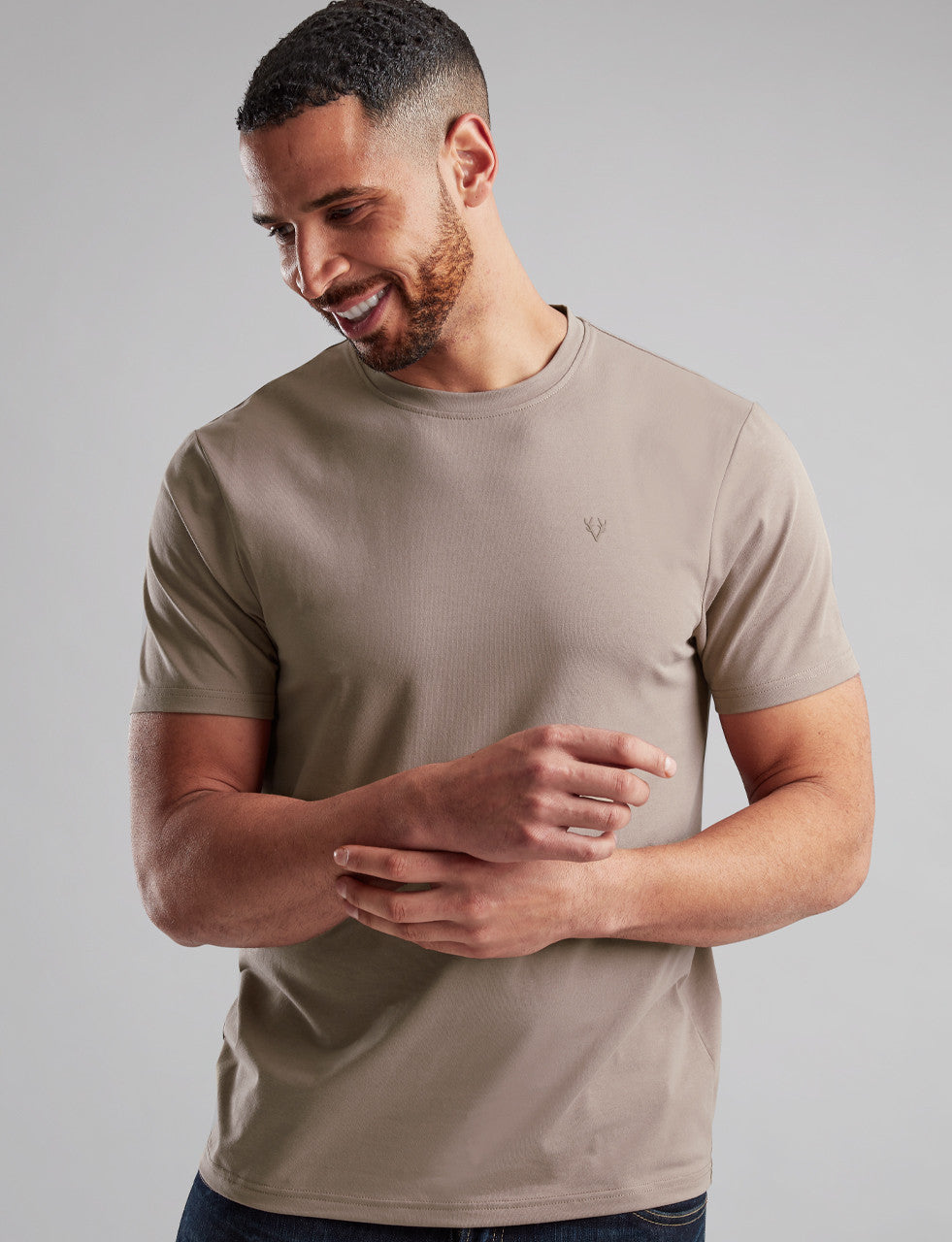 VEDONEIRE Casual Round Neck Cotton T-Shirt - Taupe