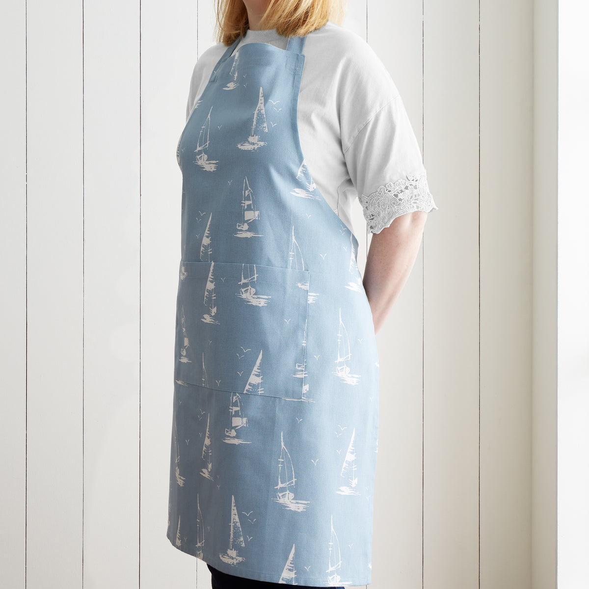 CATHERINE LANSFIELD Salcombe Boats Apron - Blue