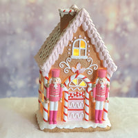 STRAITS LED Gingerbread House 26cm