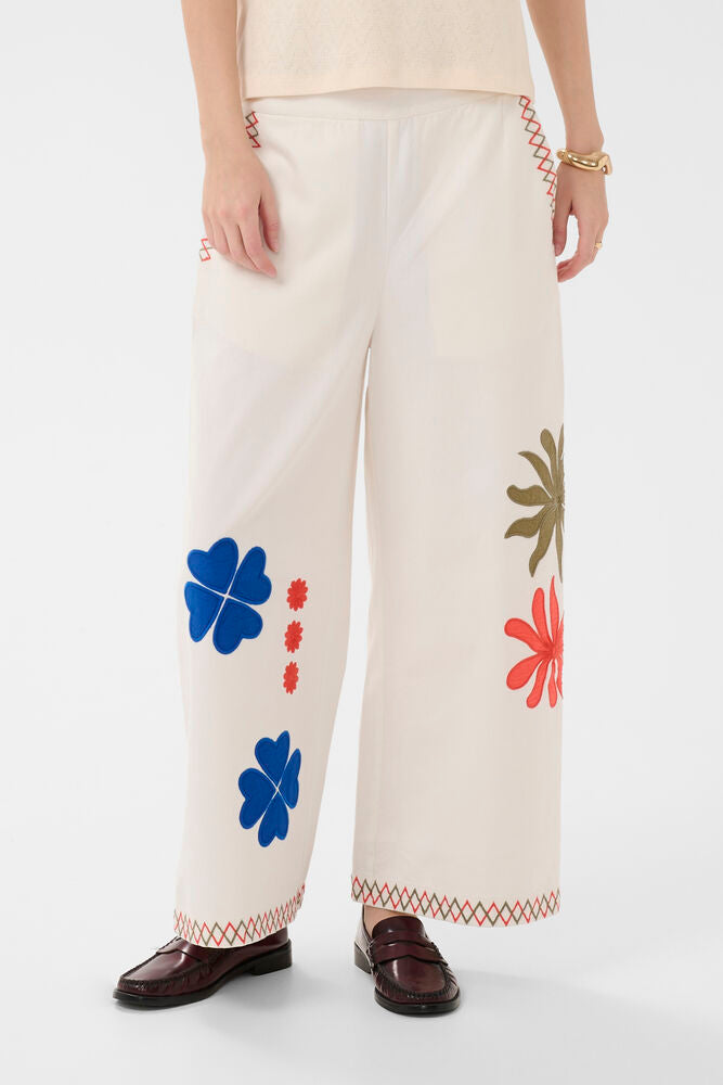 CULTURE Chrestella Embroidery Cropped Pants - Print