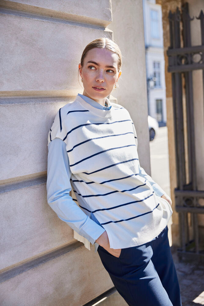 FRANSA Mary Short Sleeve Jumper - Navy/White