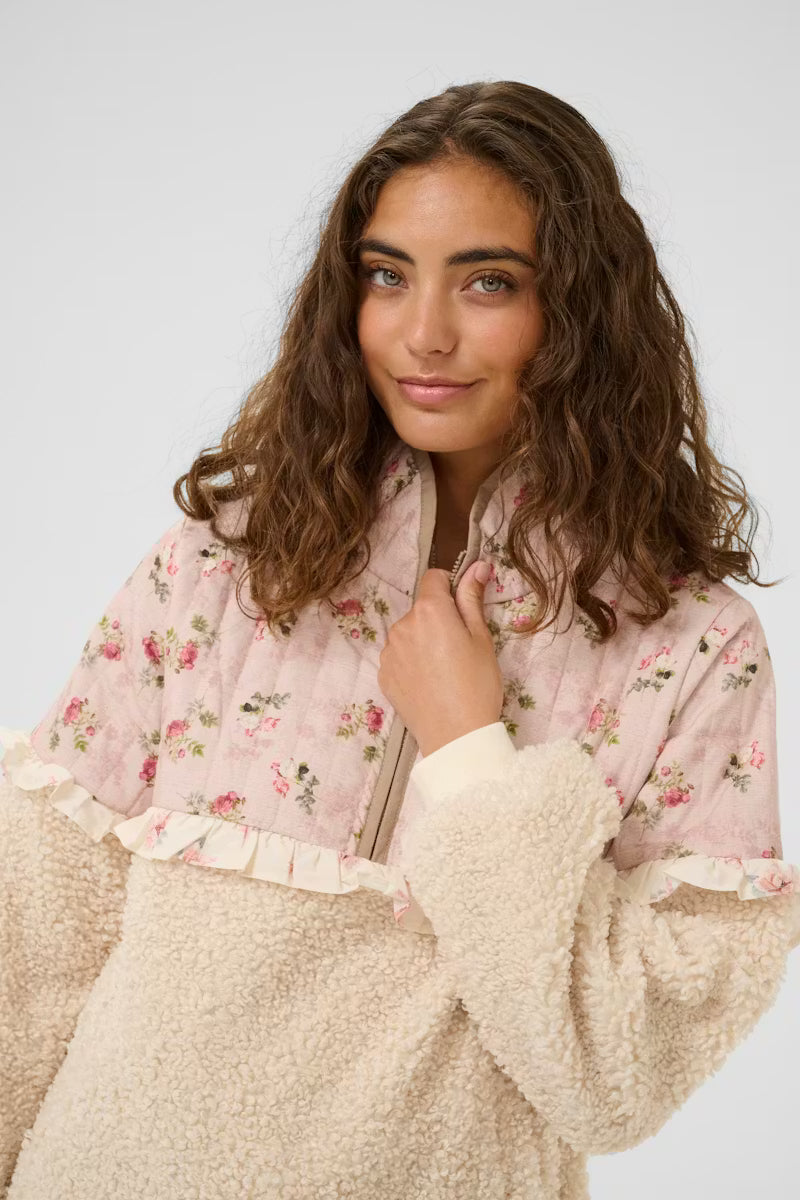 CULTURE Aiko Teddy Fleece Floral Half Zip Top - Pink