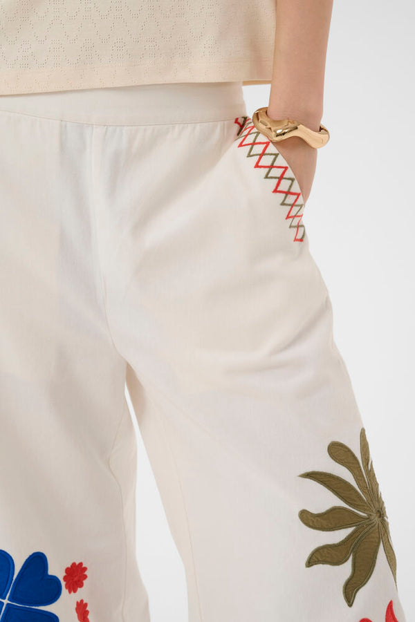 CULTURE Chrestella Embroidery Cropped Pants - Print