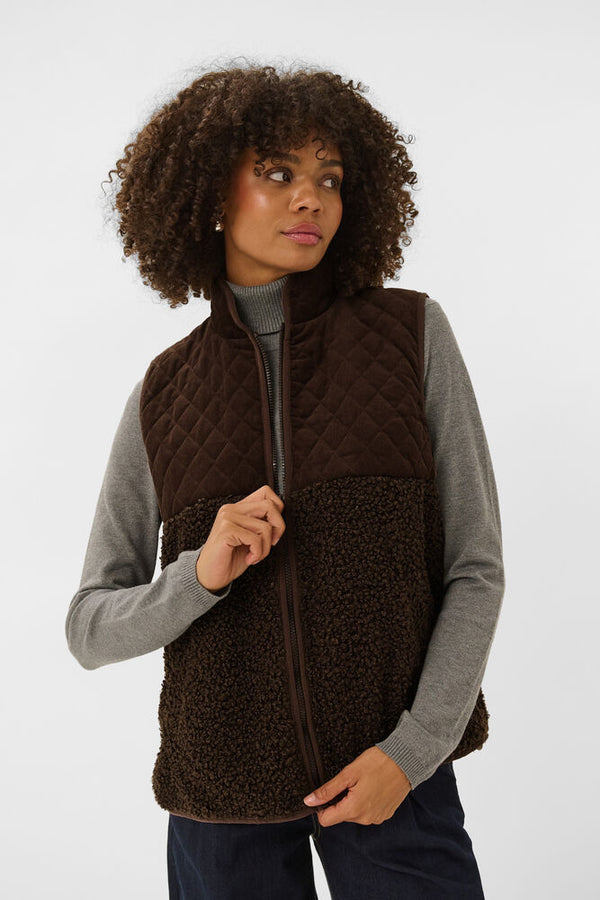CULTURE Lenia Teddy Textured Gilet - Brown