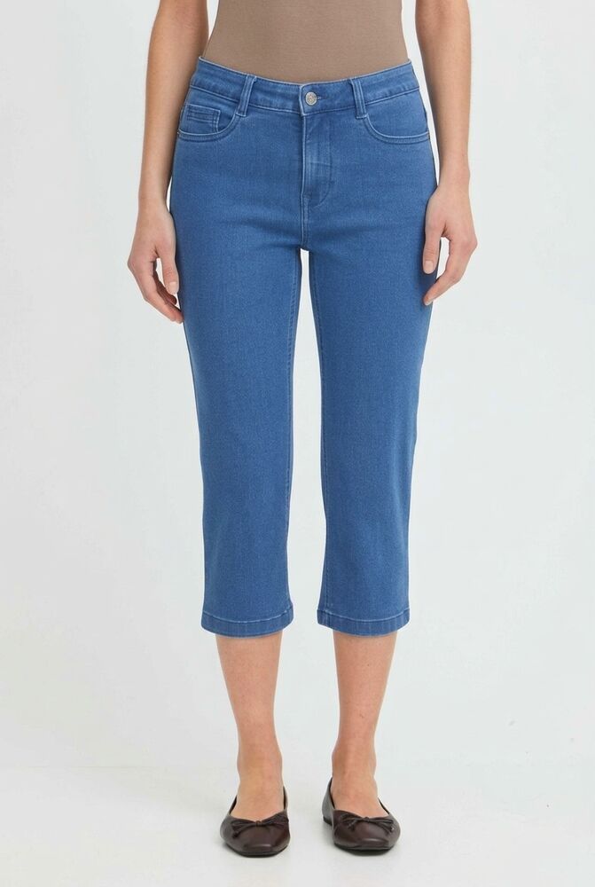 FRANSA Luxe Elli Capri Jeans - Mid Blue