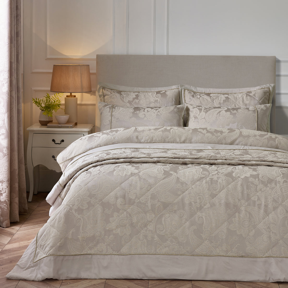 CATHERINE LANSFIELD Opulent Jacquard Bedspread Throw 240x260cm - Champagne