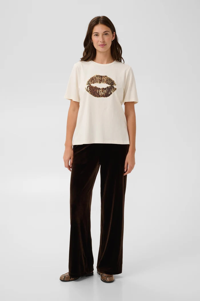 CULTURE Musa Gith Leopard Print Lips T-Shirt - Cream