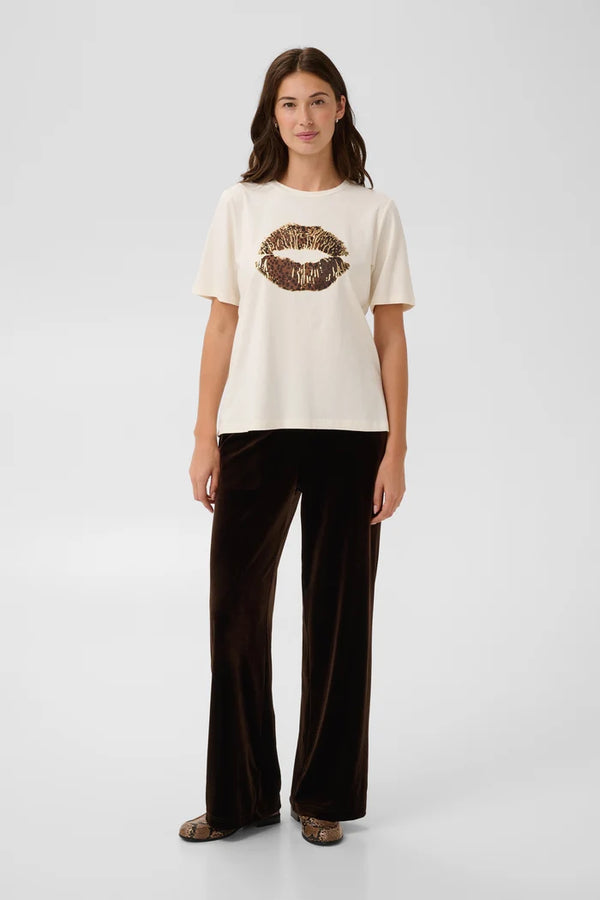 CULTURE Musa Gith Leopard Print Lips T-Shirt - Cream