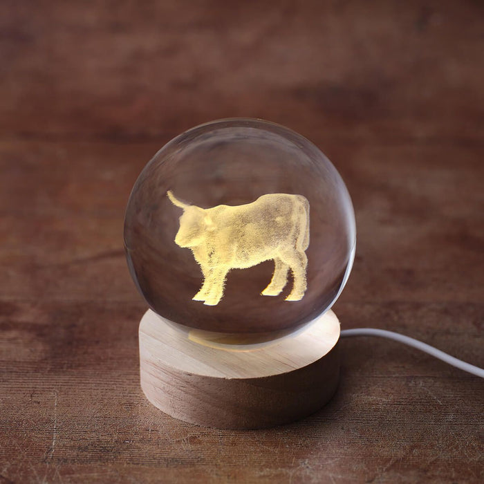 LANGS Highland Cow LED Crystal Ball Lamp 8x9.5cm