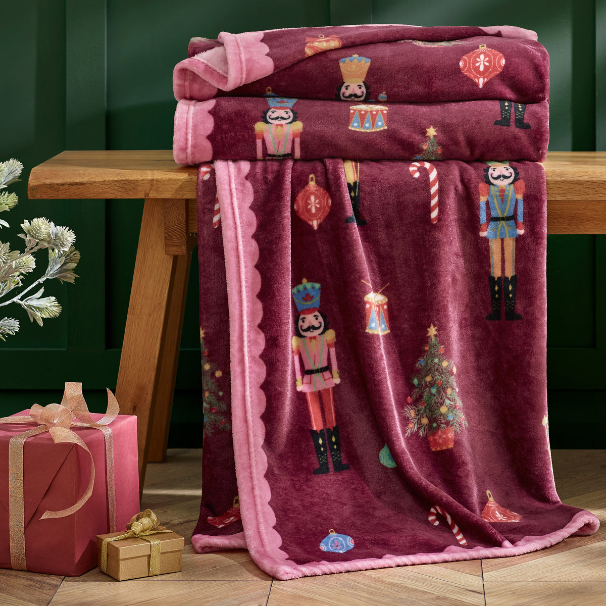 CATHERINE LANSFIELD Christmas Nutcracker Soft Fleece Throw 130x170cm