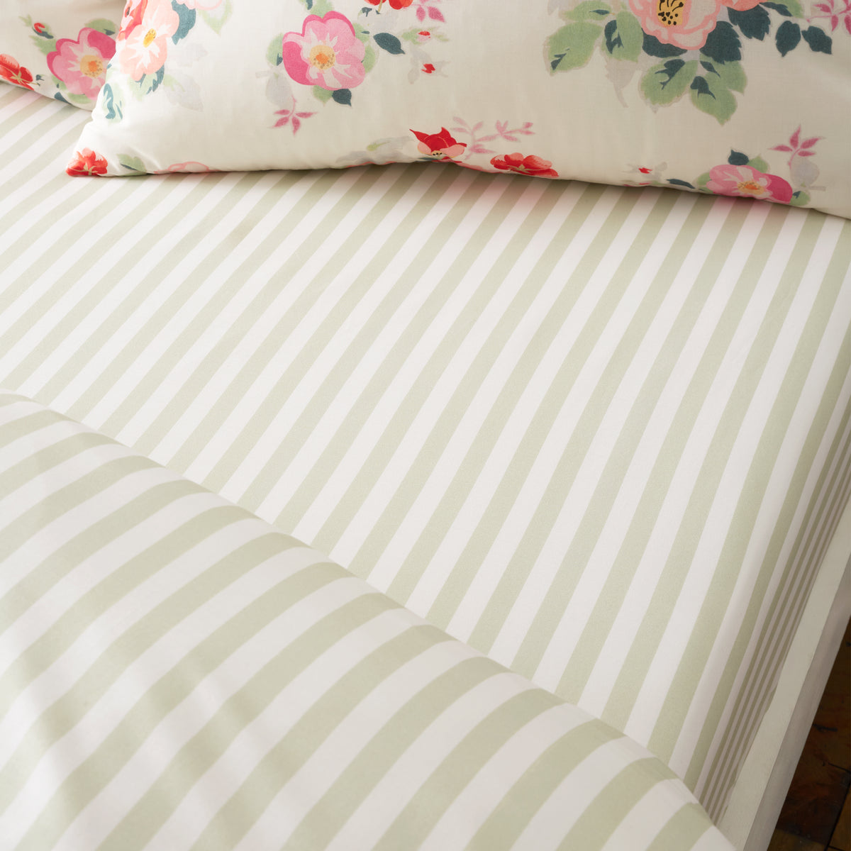 CATH KIDSON Canopy Stripe 100% Cotton Fitted Sheet - Green