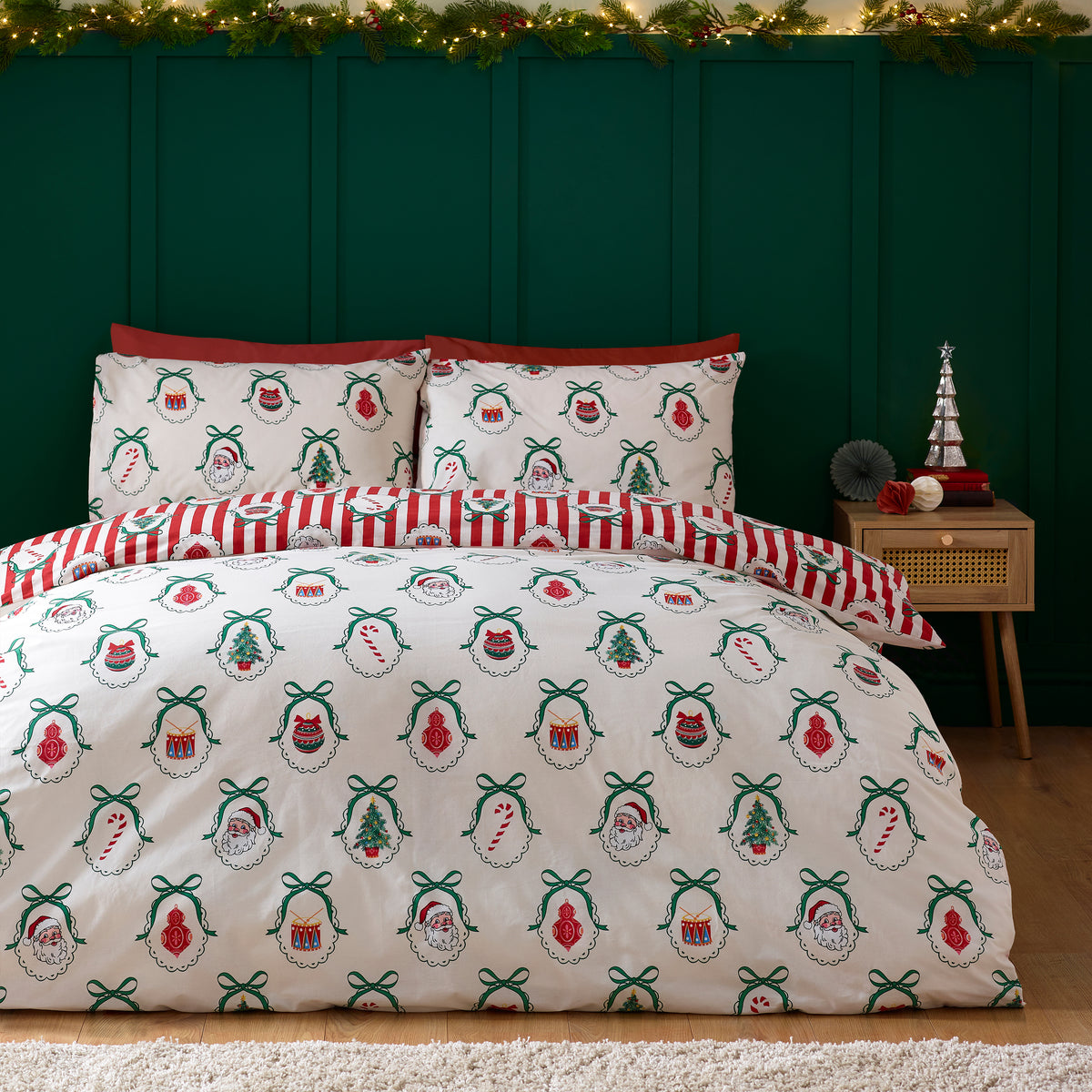 CATHERINE LANSFIELD Christmas Vintage Stripe Duvet Cover Set - Red