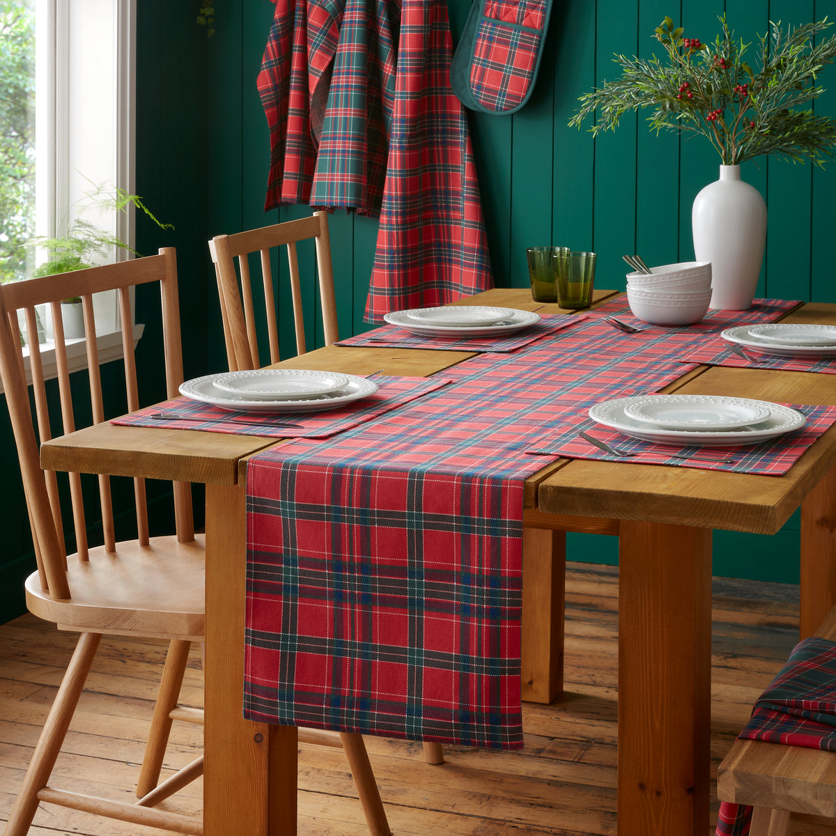 CATHERINE LANSFIELD Christmas Tartan Check Cotton Placemats – 4 Pack Red & Green