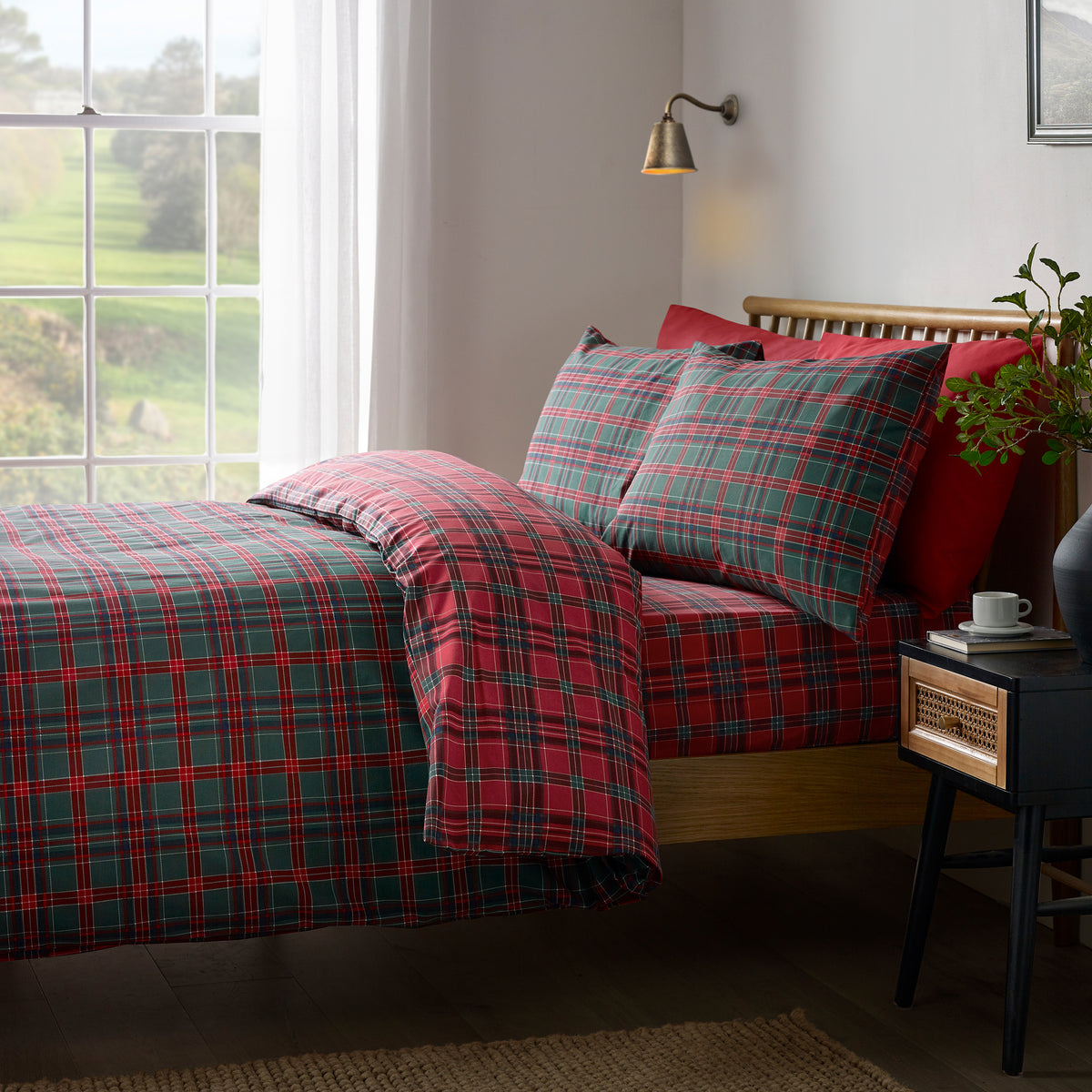 CATHERINE LANSFIELD Tartan Check Christmas Duvet Cover Set - Red & Green