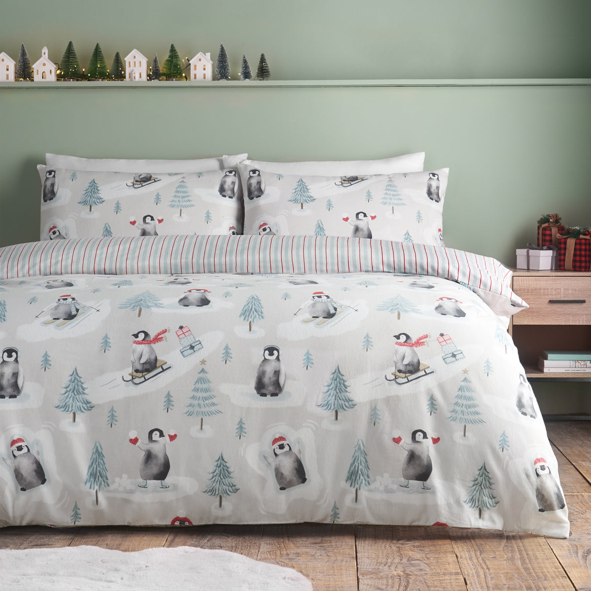 CATHERINE LANSFIELD Brushed Cotton Christmas Penguins Duvet Cover Set