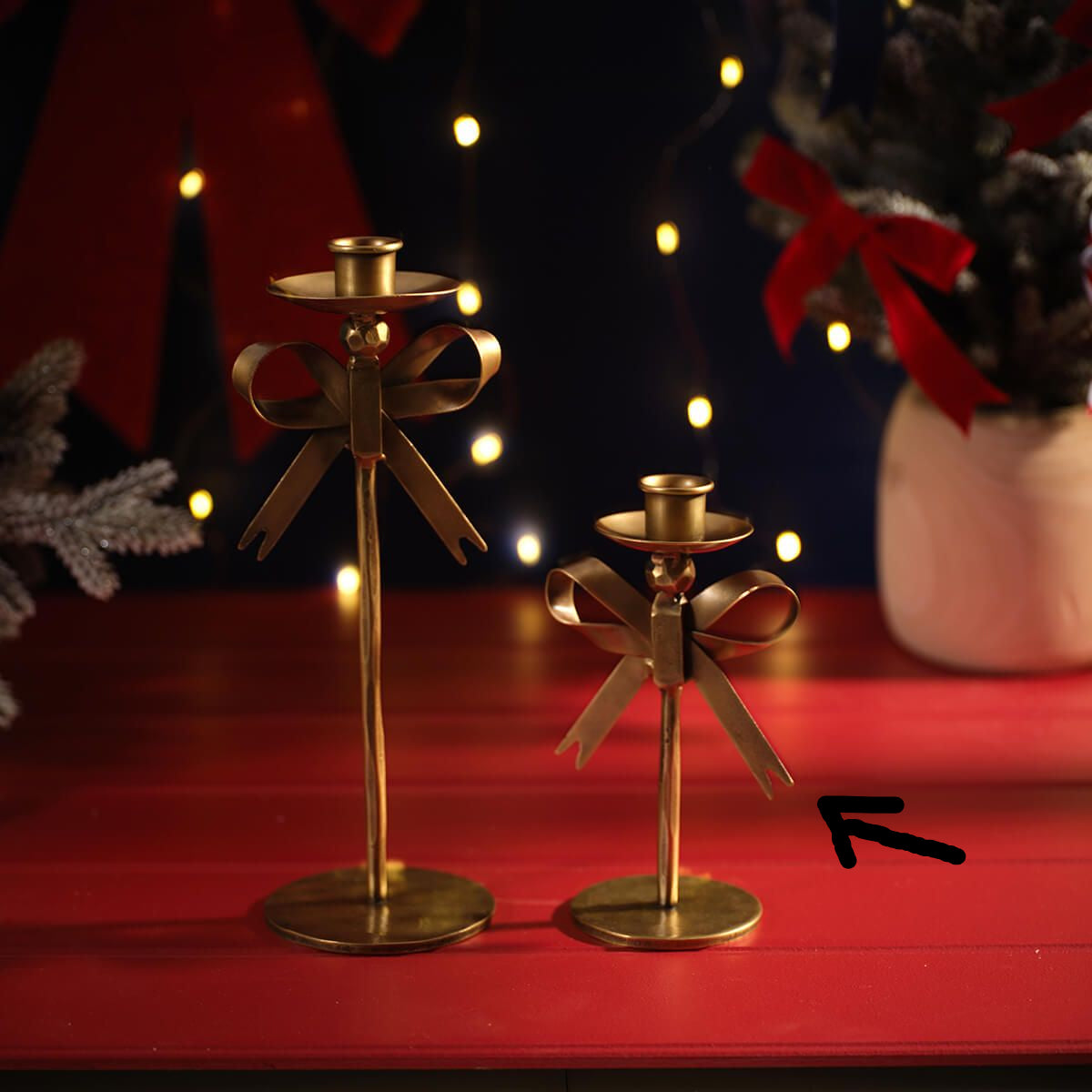 LANGS Merry Little Bows Iron Brass Bow Small Candlestick 18cm