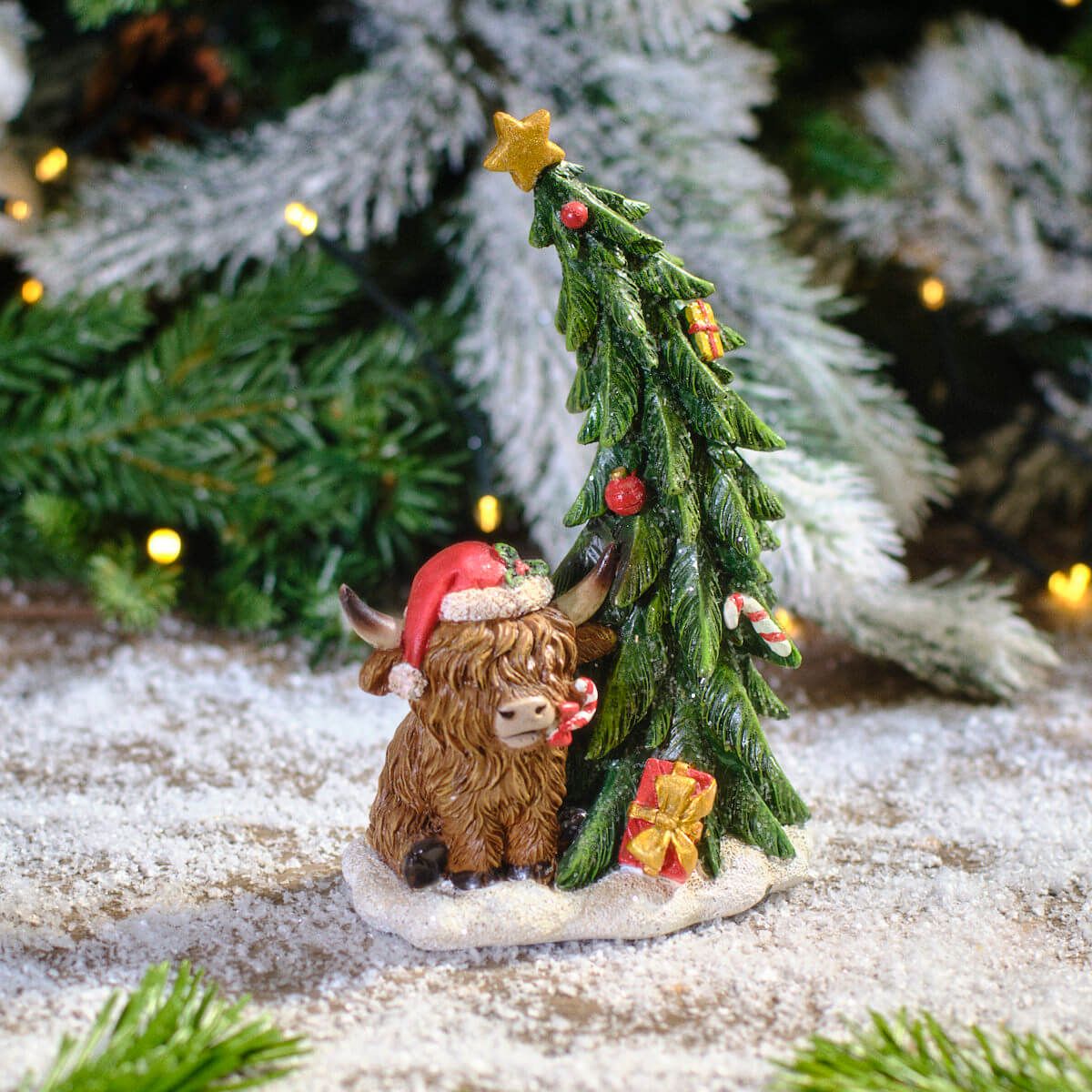 LANGS Highland Cow with Christmas Tree Figurine 16.5cm