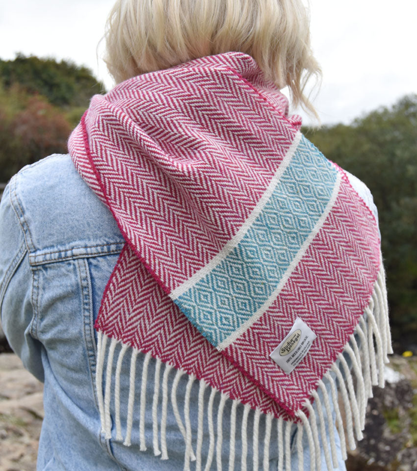 STUDIO DONEGAL Diamond Herringbone Scarf - Fuschia/Teal