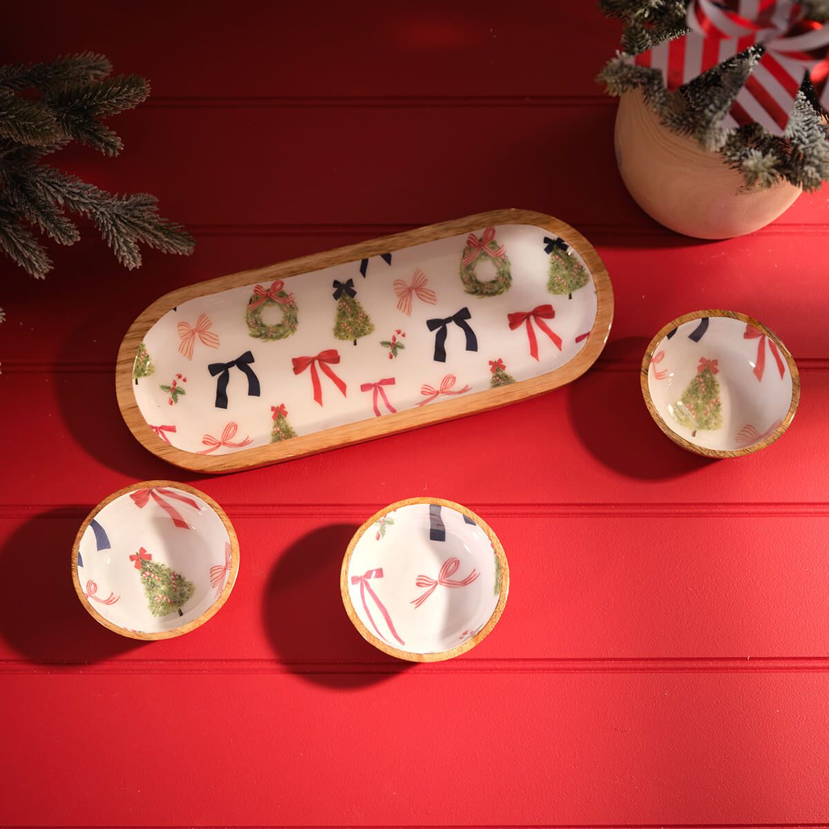 LANGS Merry Little Bows Mango Wood Tray with Snack Bowls