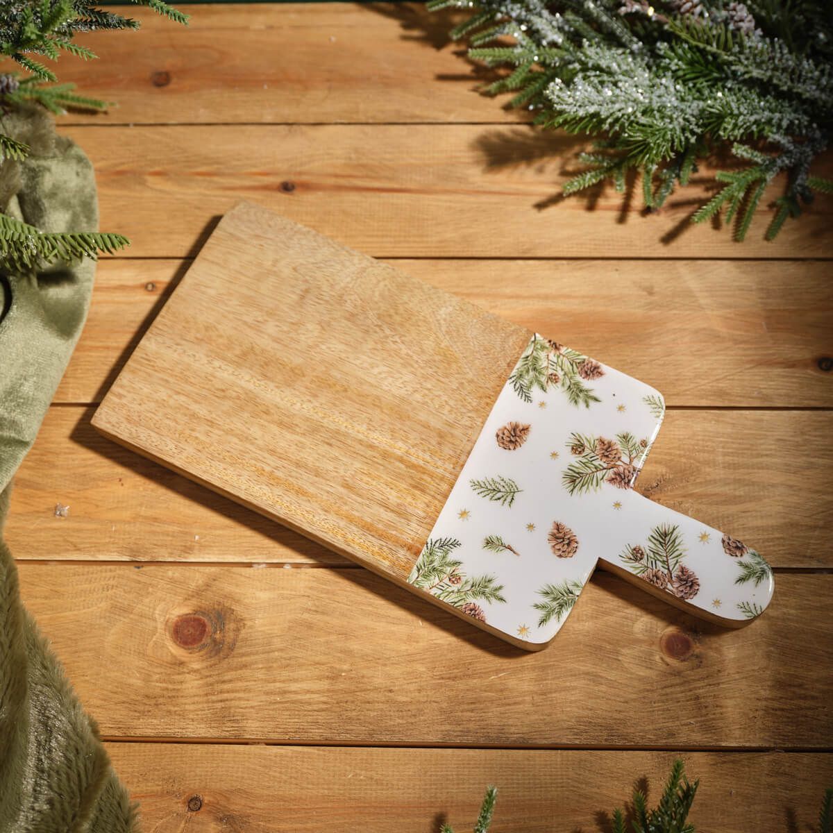 LANGS Evergreen Fir & Pinecone Mango Wood Trivet