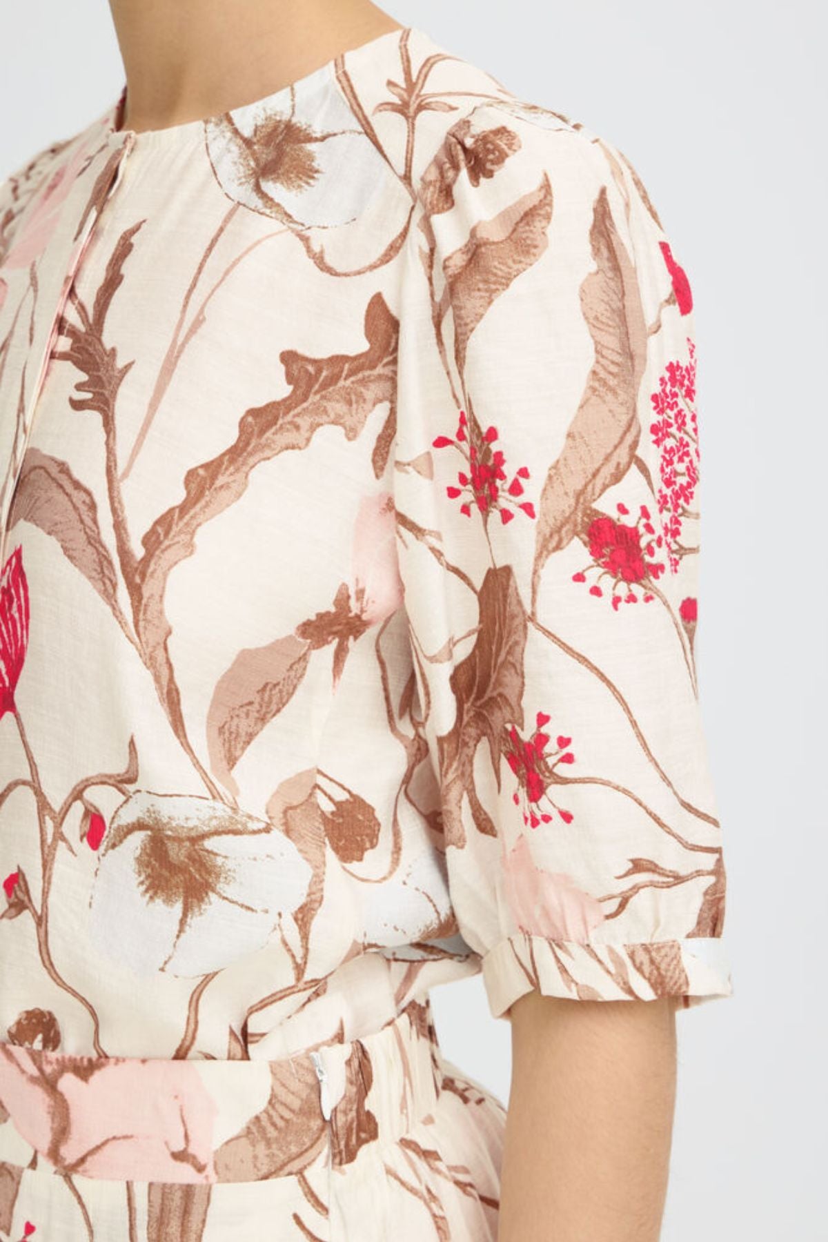 FRANSA Ariana Half Sleeve Floral Blouse