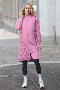 RELAX & RENEW Casey Longline Quilted Coat - Berry