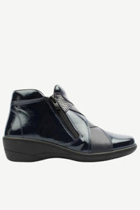 SOFTMODE Women's Clara 2-Zip Ankle Boot - Navy