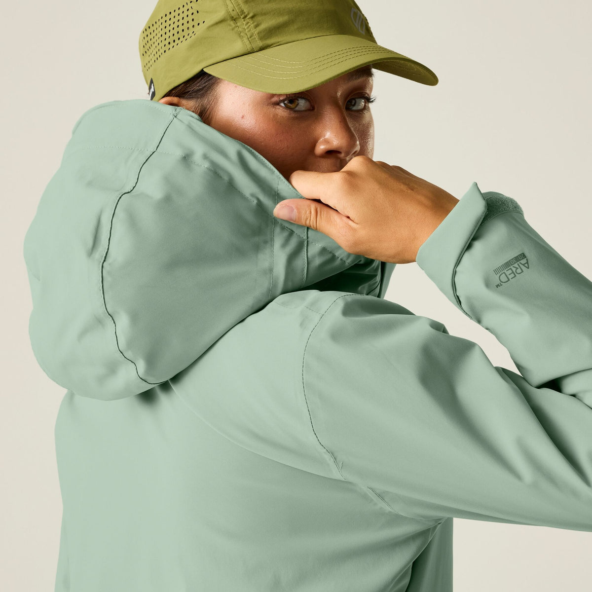 DARE 2B Women's Switch Up III Jacket - Glacier Green