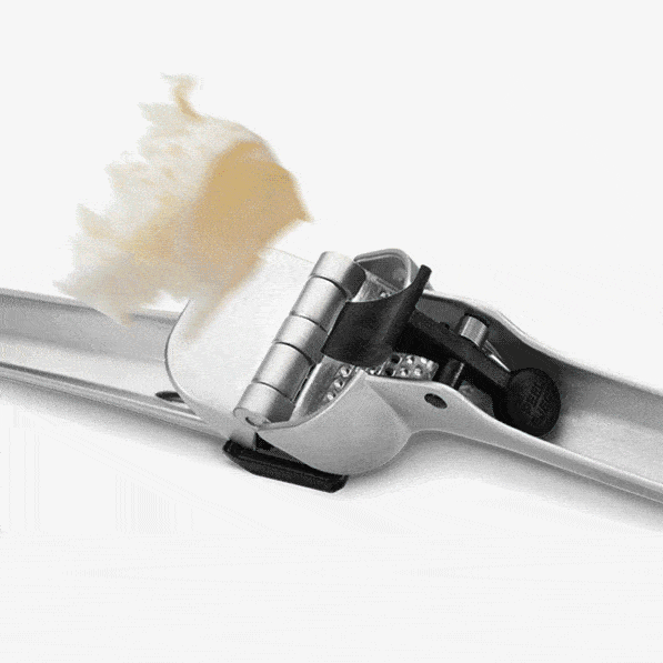 DREAMFARM Garject - Garlic Press Scrape Eject