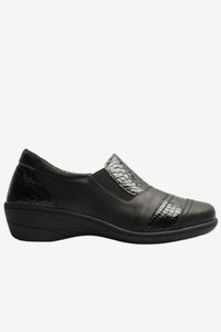 SOFTMODE Women's Erin Slip-On Shoes - Black