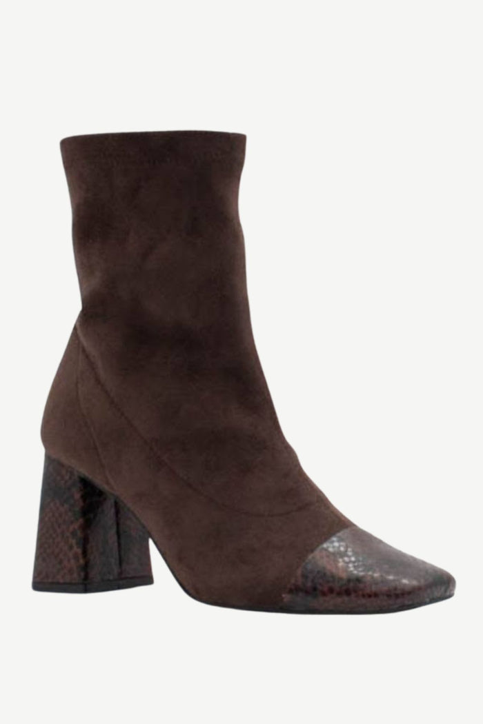 UNA HEALY Homegrown Block Heel Ankle Boots – Brown