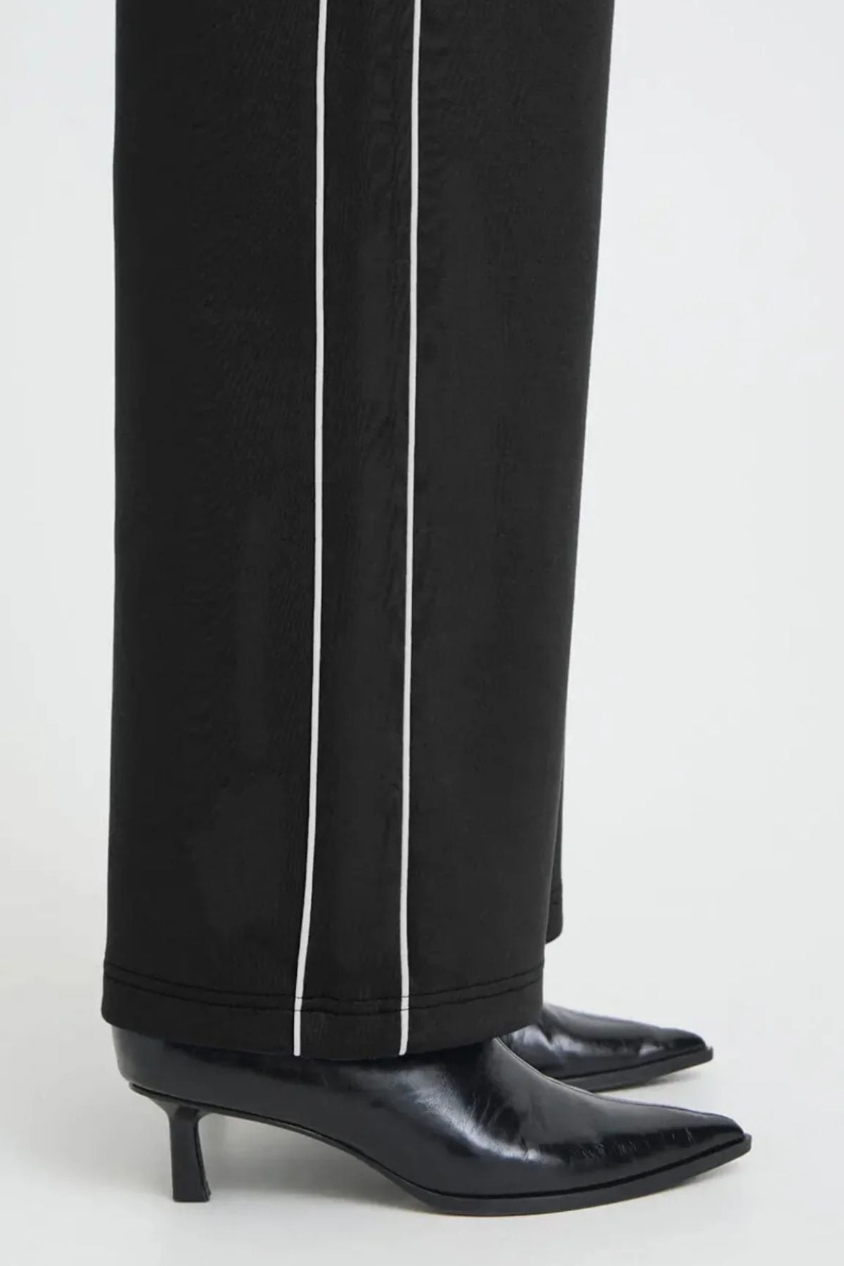 ICHI Kate Neo Side Stripe Wide Pants - Black