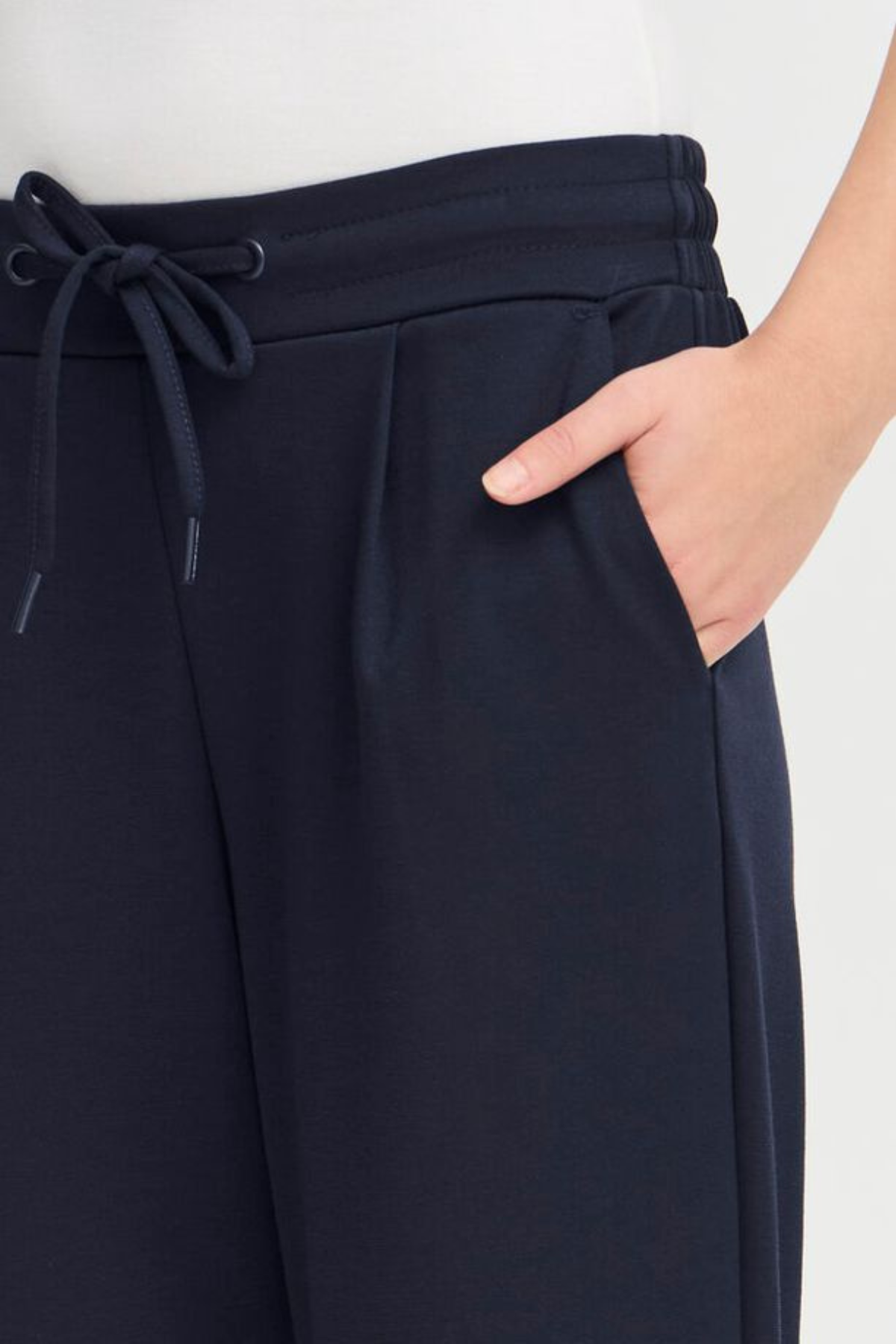 ICHI Kate Cropped Trousers - Navy