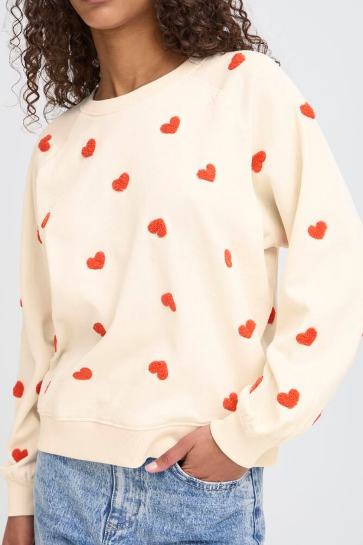 ICHI Kasura Crew Neck Heart Sweatshirt - Cream/Coral