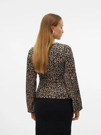 VERO MODA Merve V-Neck Leopard Print Top
