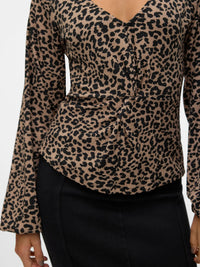 VERO MODA Merve V-Neck Leopard Print Top