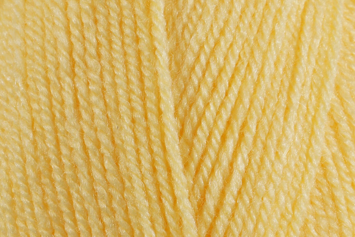 KING COLE Pricewise DK Yarn - Buttermilk - 100g