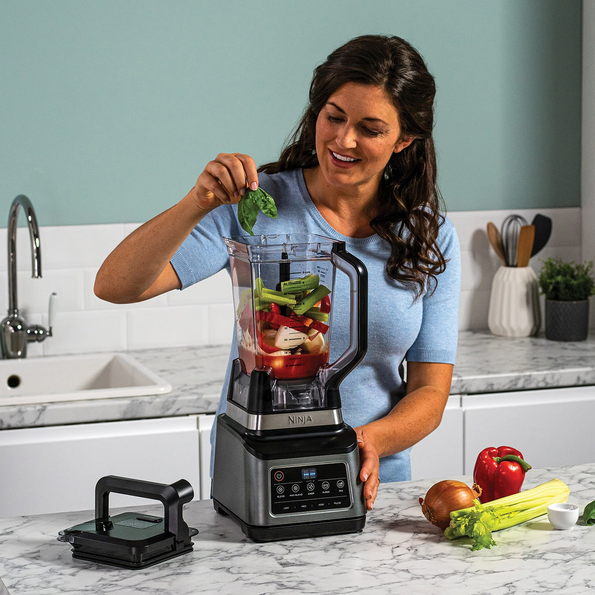 NINJA 3-in-1 Food Processor with Auto IQ 1200W