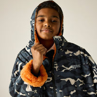 REGATTA Kids Waterproof Changing Robe - Black Camo