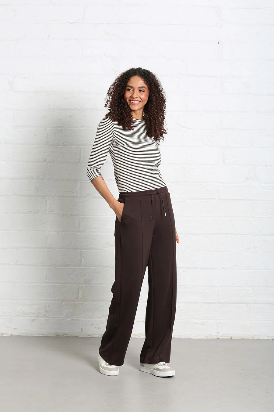 RELAX & RENEW Wren Wide Leg Jogger - Brown