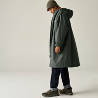 REGATTA Adult's Waterproof Changing Robe - Iron Grey/Orange Camo