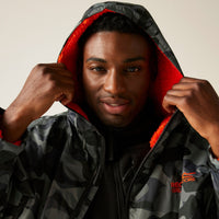 REGATTA Adult's Waterproof Changing Robe - Grey/Camo