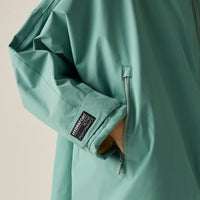 REGATTA Adult's Waterproof Changing Robe - Green