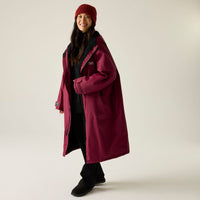 REGATTA Adult's Waterproof Changing Robe - Maroon